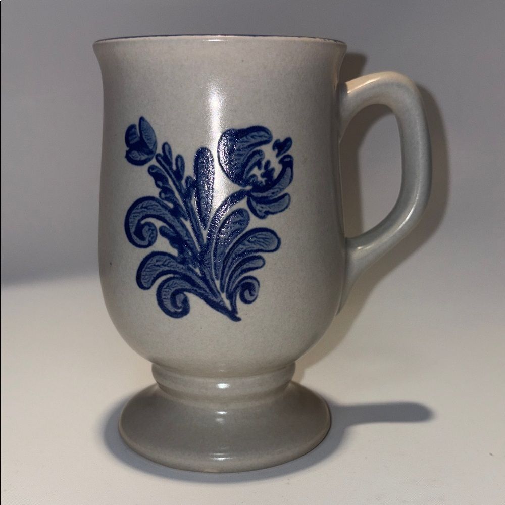 Pfaltzgraff Blue Floral Pedestal Mug